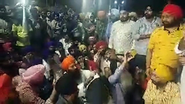 updates sikh thrashed in delhi by police
