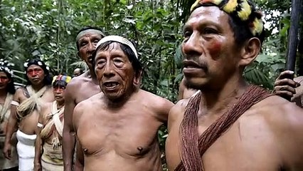 El Vaticano podría ordenar hombres casados y mujeres para la Amazonía