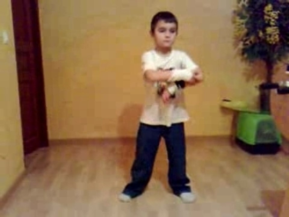 le petit frere Valentin tecktonic