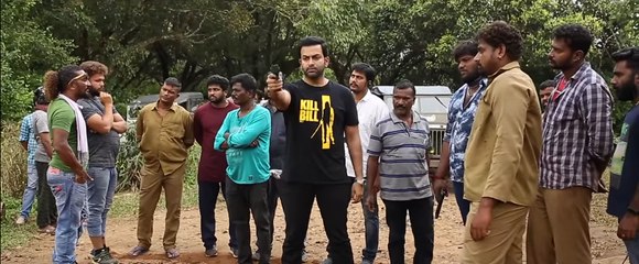 ഈ പ്രായത്തിലും ഇതൊക്കെ എങ്ങനെ സാധിക്കുന്നു ലാലേട്ടാ