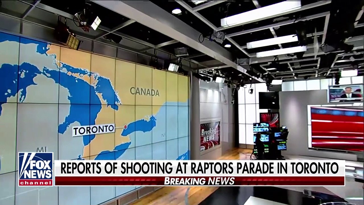 Fusillade et panique, cette nuit, à Toronto lors de la parade de célébration du titre NBA de l'équipe de basket