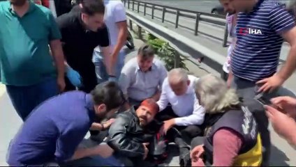 Kaza Geçiren Motosikletlinin Yardımına Binali Yıldırım Koştu