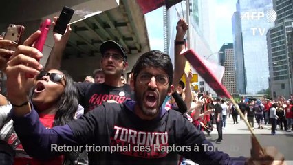 NBA: une marée humaine à Toronto pour la parade des Raptors
