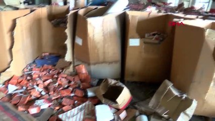 UZEL TRAKTÖR FABRİKASI YAĞMALANIYOR