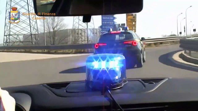 Fermato nel Casertano con falsi Rolex in auto sequestri per 500mila euro (18.06.19)