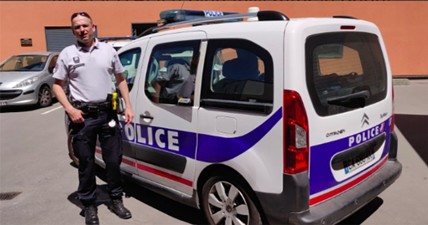 La police escorte un lycéen en retard à son épreuve du bac