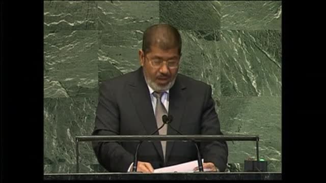 Muere el expresidente de Egipto Mohamed Morsi durante un juicio