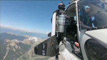 Yves Rossy, 'el hombre avión', vuela sobre los Dolomitas