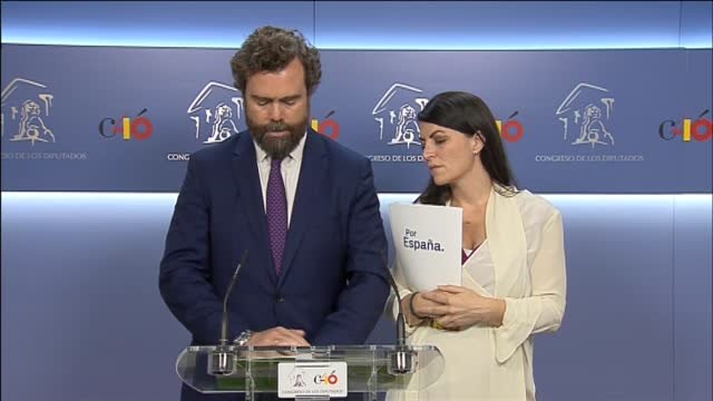 Esperamos que el presidente del Gobierno en funciones y el ministro de Exteriores le expliquen al presidente Macron que España es de los españoles