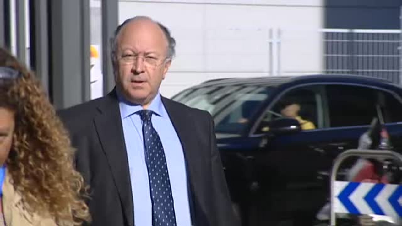 El juez del juicio de los ordenadores de Bárcenas contradice al fiscal y mantiene al PP en el banquillo de los acusados