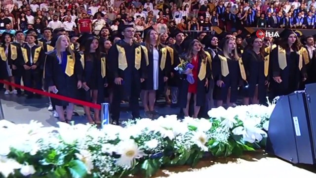 - Beykent Üniversitesi 19. dönem mezunlarını verdi