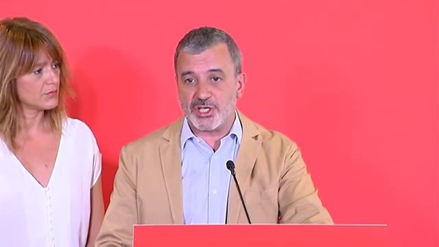 Collboni advierte de que el PSC no dará un cheque en blanco a Colau