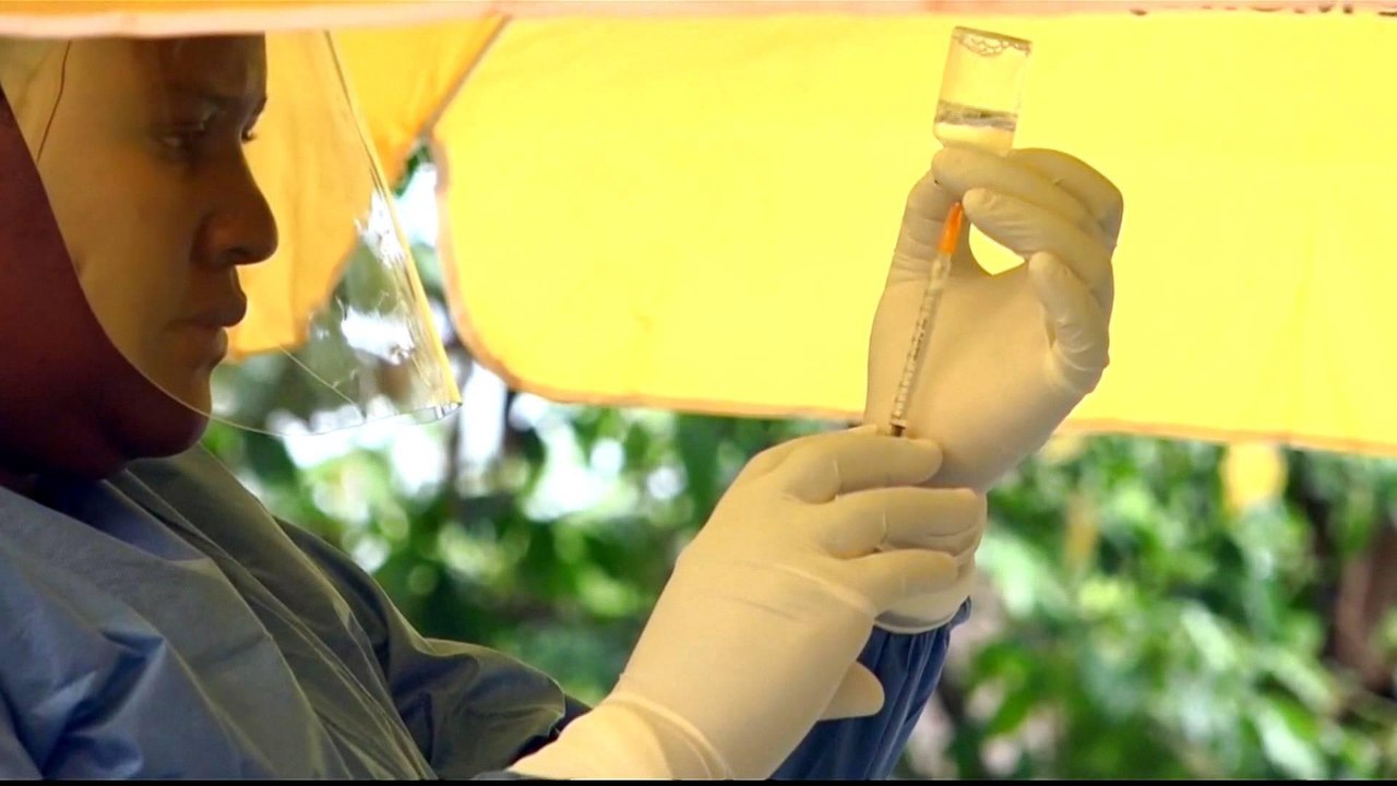 Uganda: Dozens get Ebola vaccine after outbreak spreads