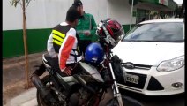 Agentes da Cettrans realizam ação com motociclistas no Centro