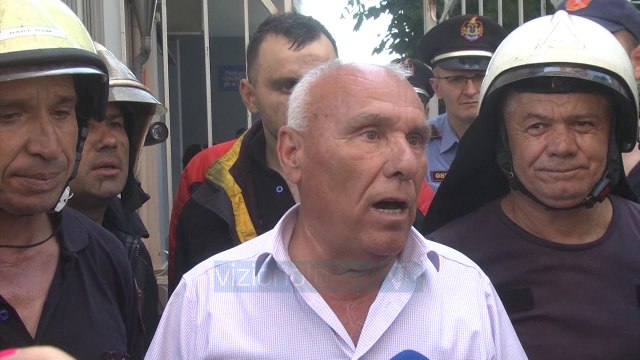 Pallati në flakë, zjarrëfikësit shpëtojnë të miturën - News, Lajme - Vizion Plus