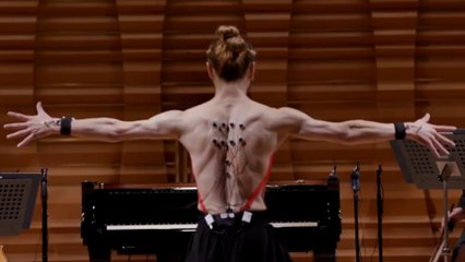 Watch This Dancer Play The Piano Without Touching It