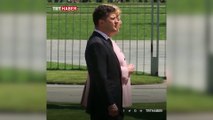 Merkel, karşılama töreninde fenalaştı