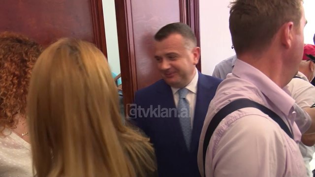 PS depoziton firmat per shkarkimin e Metes