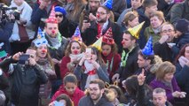 Cientos de personas se concentran en la Puerta del Sol para las 'preuvas'