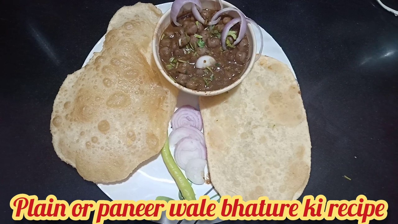 बिना ख़मीर, सोडा और बिना बेकिंग पाउडर से कैसे बनाये झटपट फूले-फूले प्लेन और पनीर वाले भठूरे   ?   How to make a fluffy plane and cottage cheese bhatura with unleavened, soda and without baking powder?