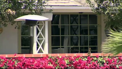 14458es-Amigas vieron un gesto sospechoso de un hombre en un bar y evitaron una violación