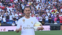 Eden Hazard pisa el césped del Bernabéu como jugador del Real Madrid