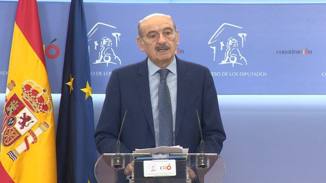 PSOE y PRC acuerdan su apoyo mutuo para investir a Sánchez y Revilla