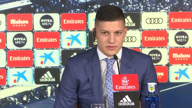 Jović dice ser el chico más feliz del mundo por fichar por el Madrid