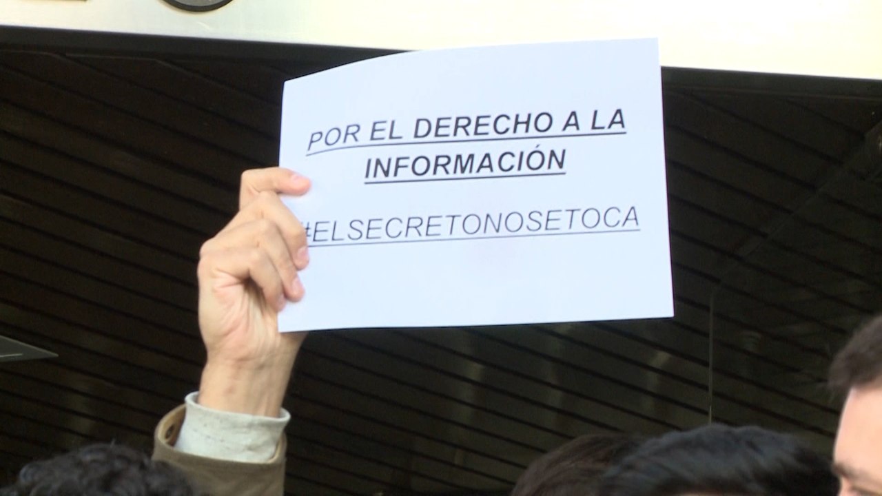 Ordenan devolver el material a los periodistas de Baleares