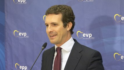 Casado pide dejar claro el rechazo a la acreditación de Junqueras y Puigdemont