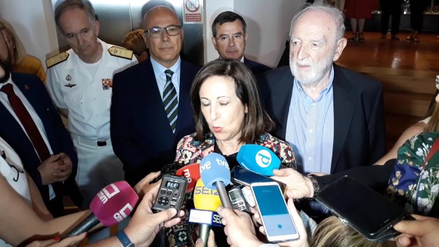 Robles dice que el incremento de tropas pasa por el Congreso