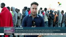 Cruz Roja atiende inmigrantes africanos rescatados en costas españolas