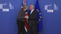 May alerta que un segundo referéndum podría perder la fe de británicos