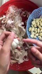 Comment éplucher de l'ail