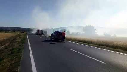 La NA-115 tiene que ser cortada por una quema de rastrojos que se ha descontrolado