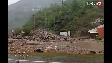 Araklı'da HES borusu patladı