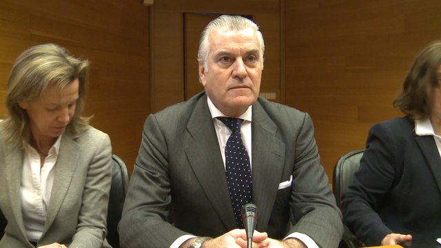 El juez cita a declarar a Bárcenas y su mujer y rechaza convocar a Cospedal