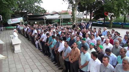 Manisalılar Mursi için meydanlara indi