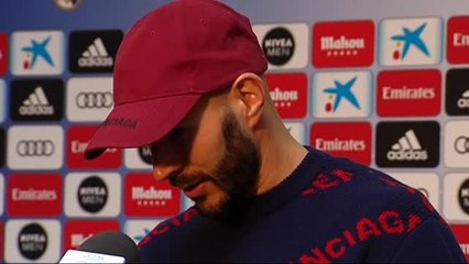 Benzema asegura que "le da igual" que el Real Madrid fiche a otro delantero