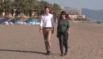 Rodríguez y Marín pasean por Torremolinos en la jornada de reflexión