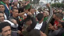Cientos de miles de personas mantienen las protestas en Argelia