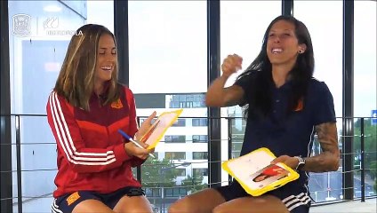 Pizarras Cruzadas con Jenni Hermoso y Alexia Putellas.