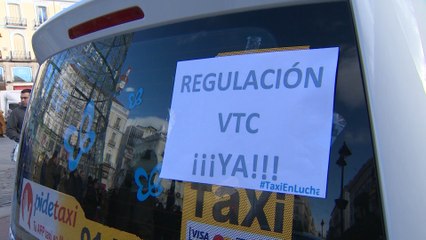 Unos 5.000 taxistas se manifiestan en Madrid