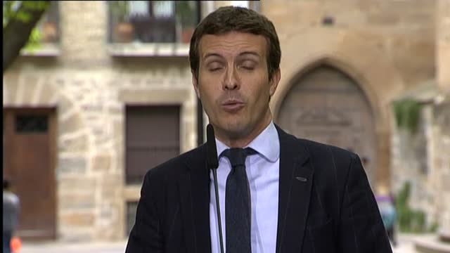 Casado: Sánchez solo acierta cuando rectifica y da la cara
