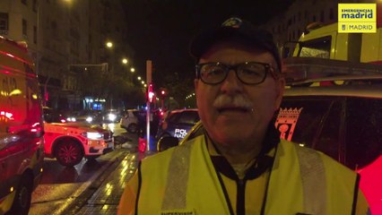 SAMUR detalla la colisión de un motorista con un coche patrulla