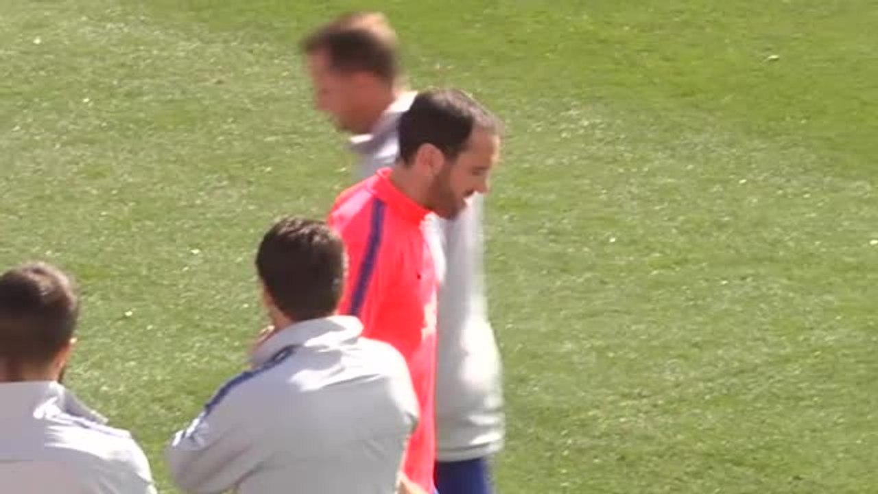 Godín ya se entrena con el Atlético, pero al margen de sus compañeros