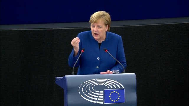 Merkel reivindica la creación de un ejército europeo