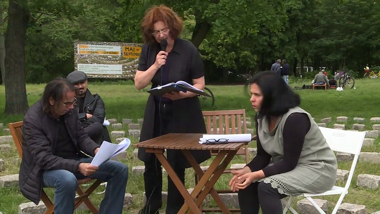 I CAN´T HELP  THE WAY I FEEL