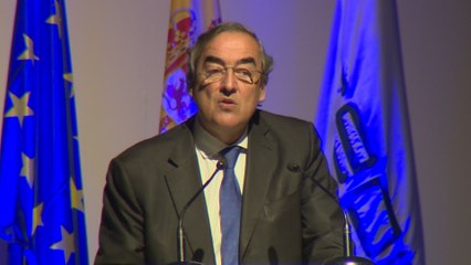 Rosell critica a "las administraciones encerradas en sí mismas"