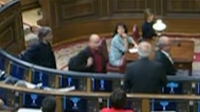 Borrel acusa a un diputado de ERC de escupirle